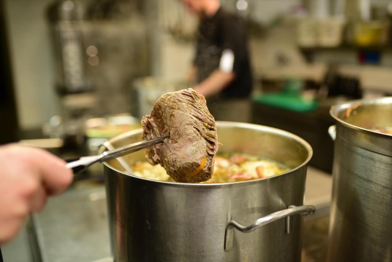 Hotel Gasthof Jochele Falzes Esterno foto