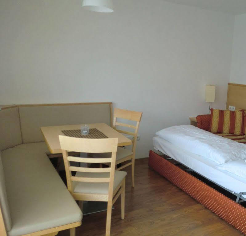Hotel Gasthof Jochele Falzes Esterno foto