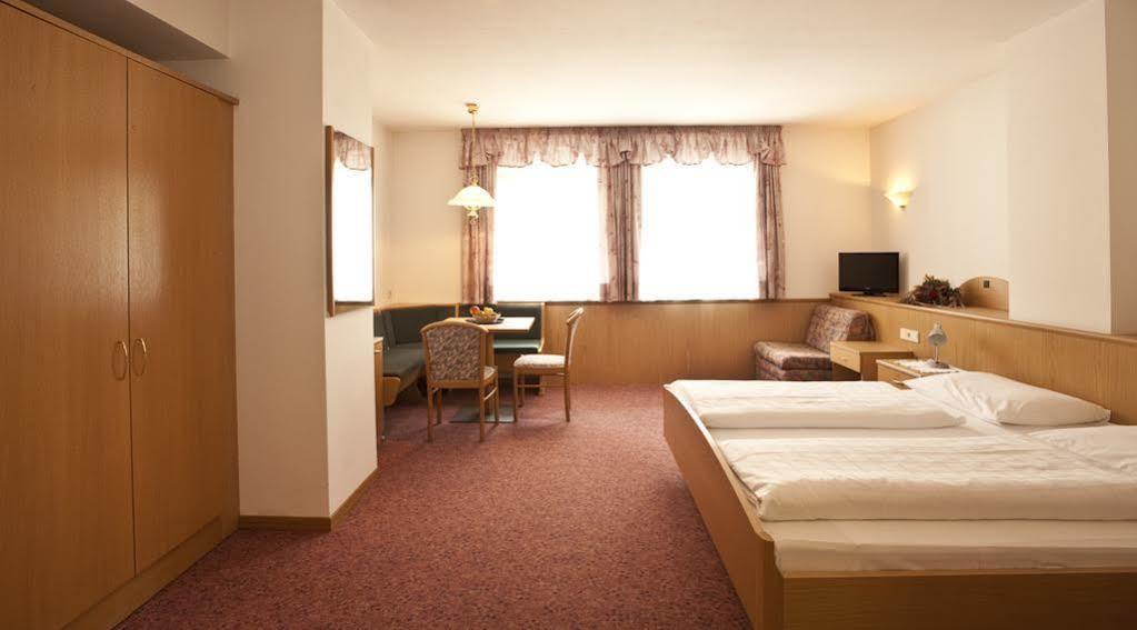 Hotel Gasthof Jochele Falzes Esterno foto